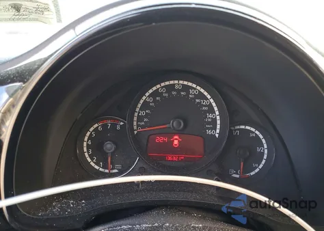 2014 Volkswagen Beetle z USA, uszkodzony, nr VIN 3VWFP7AT0EM605418